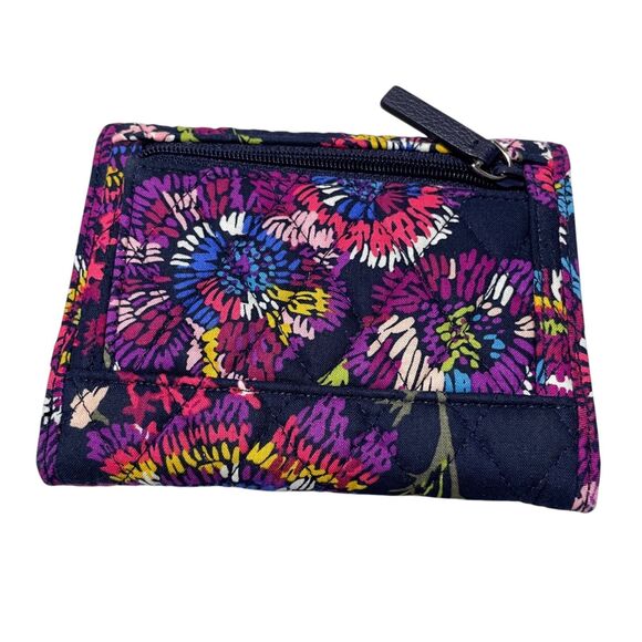 Vera Bradley‎ Tri Fold Wallet Floral Pattern - Picture 2 of 6